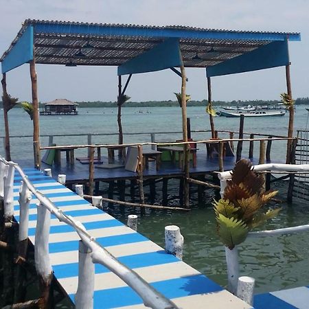 Blue Coral Homestay Karimunjawa Buitenkant foto