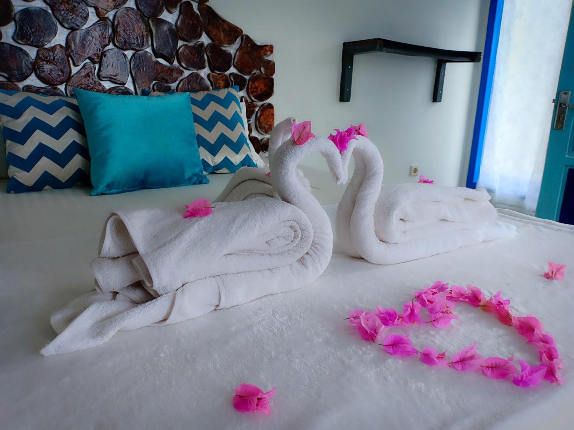 Blue Coral Homestay Karimunjawa Buitenkant foto