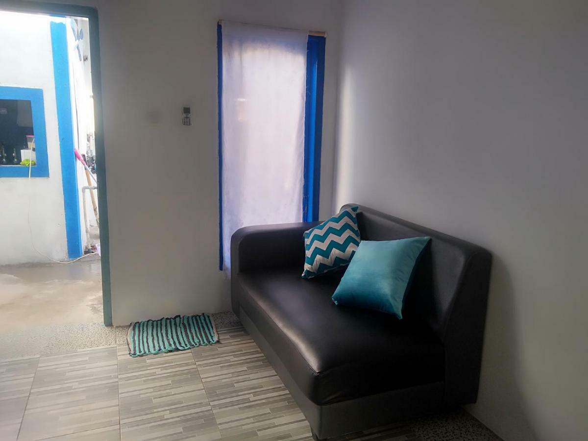 Blue Coral Homestay Karimunjawa Buitenkant foto