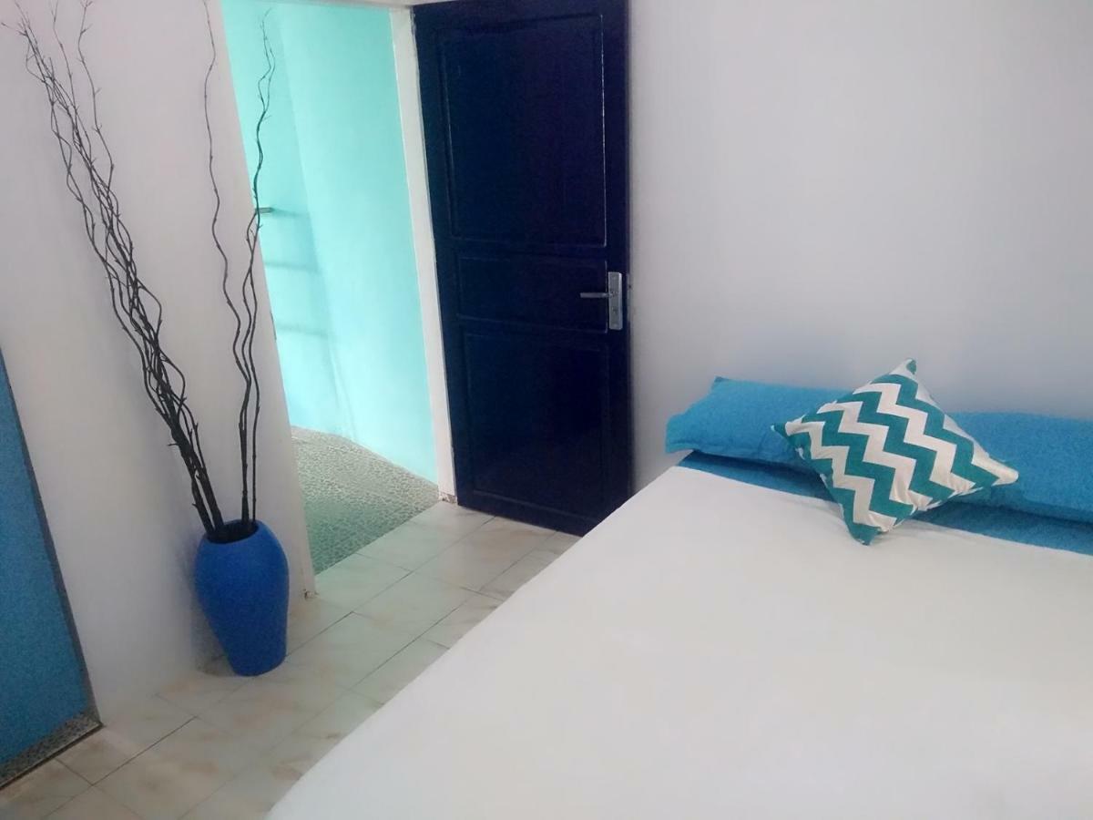 Blue Coral Homestay Karimunjawa Buitenkant foto