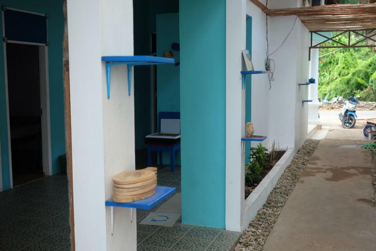 Blue Coral Homestay Karimunjawa Buitenkant foto
