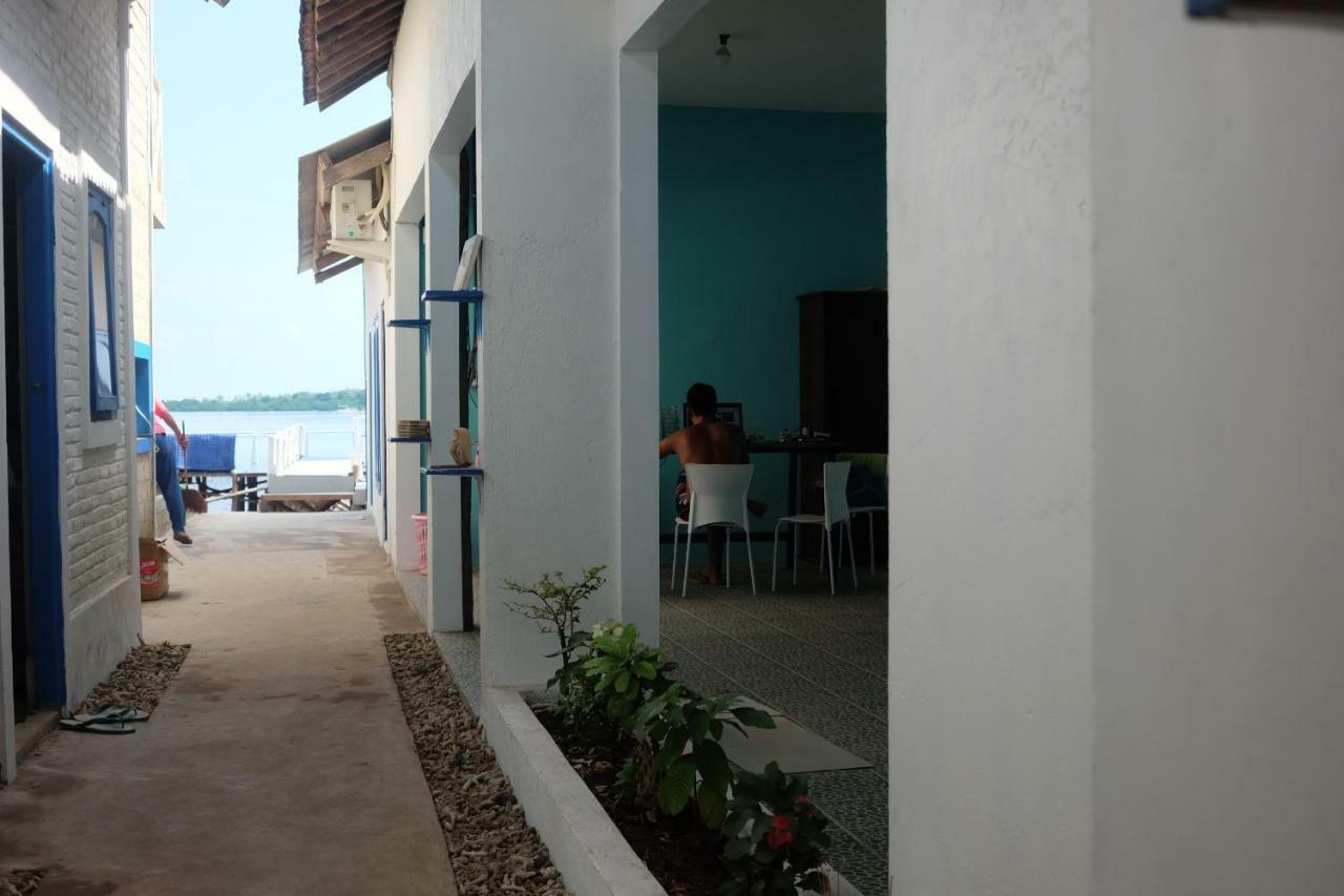 Blue Coral Homestay Karimunjawa Buitenkant foto